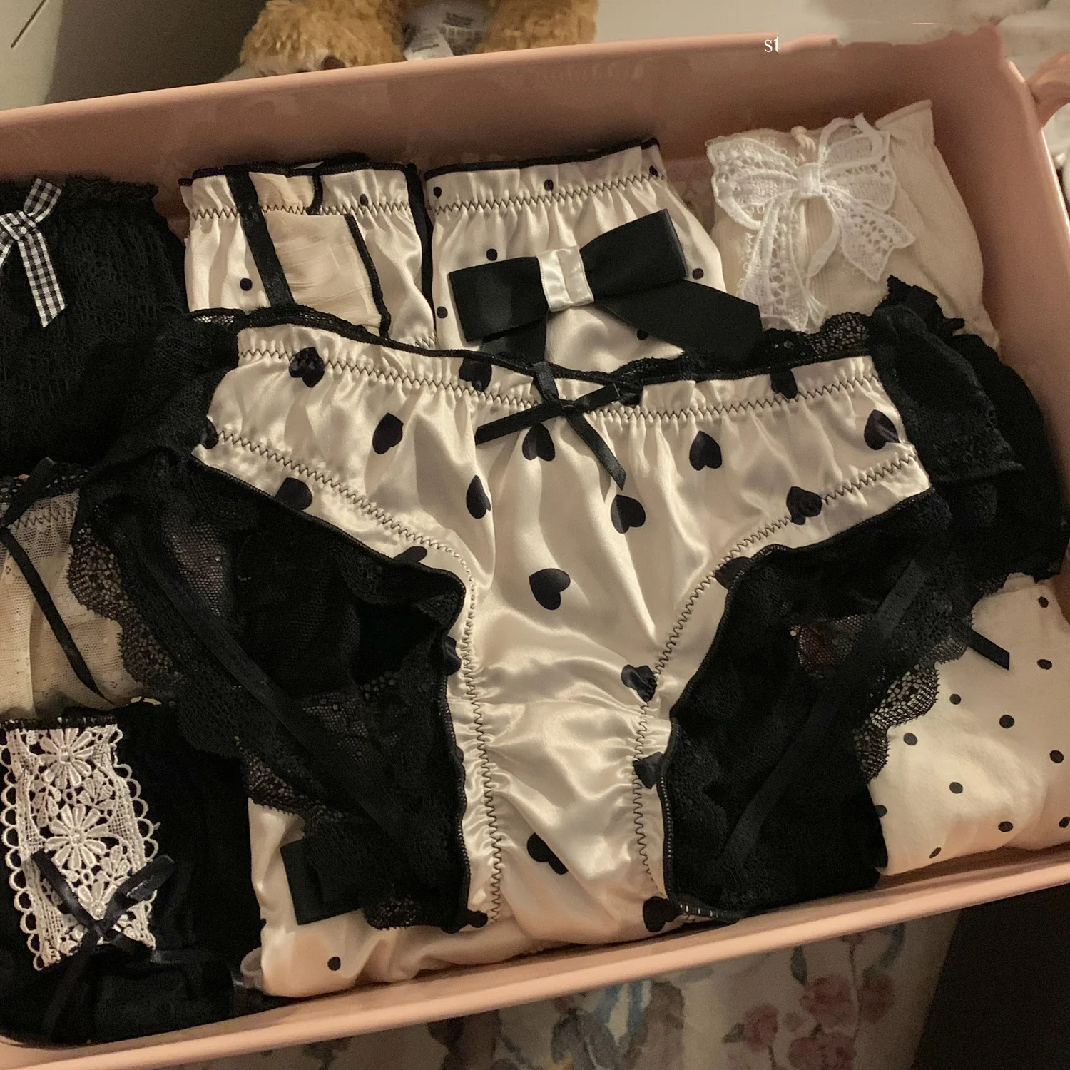 

Легкое роскошное черное женское нижнее белье цвета шампанского в японском великолепном девичьем стиле, женское кружевное сексуальное треугольное нижнее белье, женское