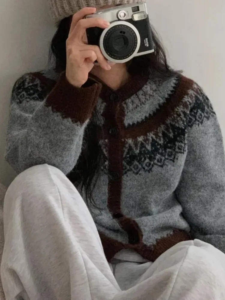 

Retro Chic Autumn Winter Knitwear Jaet Women's round Ne Single Button Color Blo Sweater Coat Warmth Comfortable Long Sl...