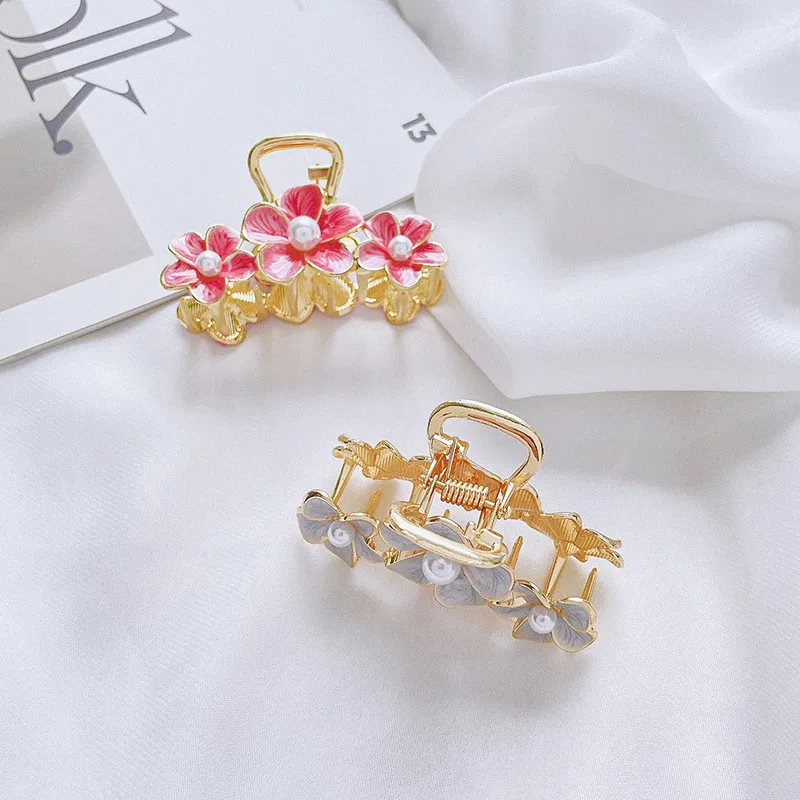 

Exquisite Solid Color Metal Flower Hair Claw Faux Pearl Shark Clips Women Girls Non-slip Side Bangs Ponytail Hairpin Headwear