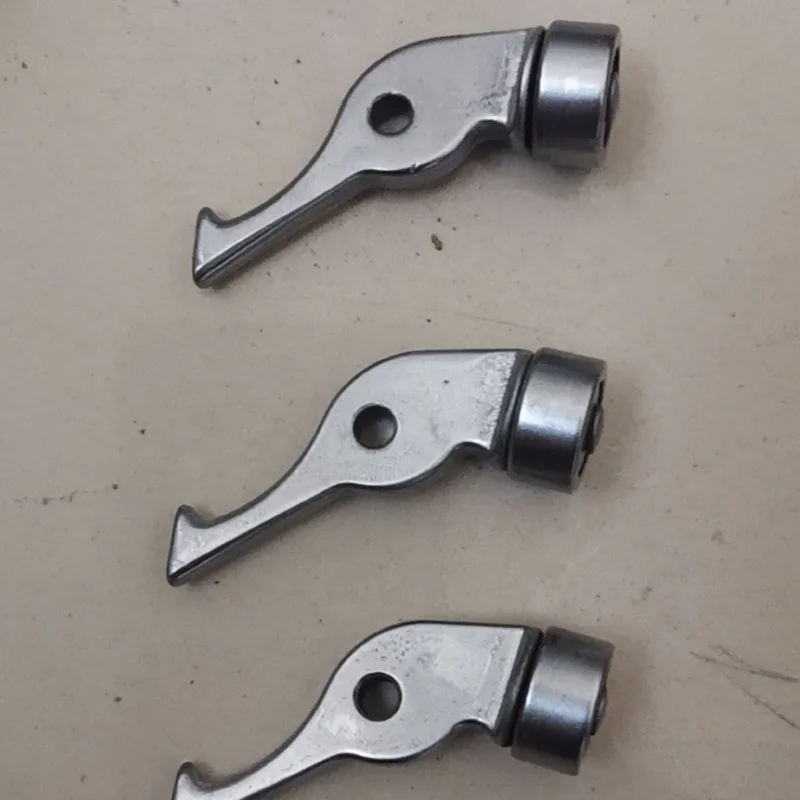 Small square baler agricultural machinery casting baler spare parts knotting machine retractor 80554994