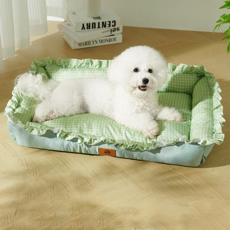 

Wholesale small dog pet bed, fashionable and fresh cat wooden frill square bed, cool cat bed and dog bed for summer.