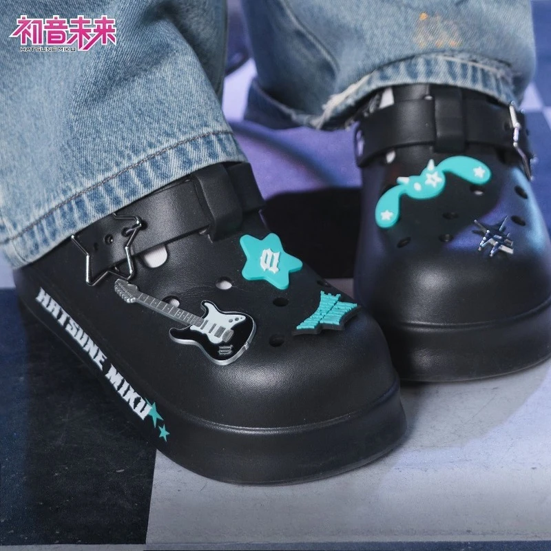 hatsune-miku-rock-future-sandals-summer-men's-and-women's-non-slip-beach-versatile-sandals-miku-anime-peripheral-festival-gift