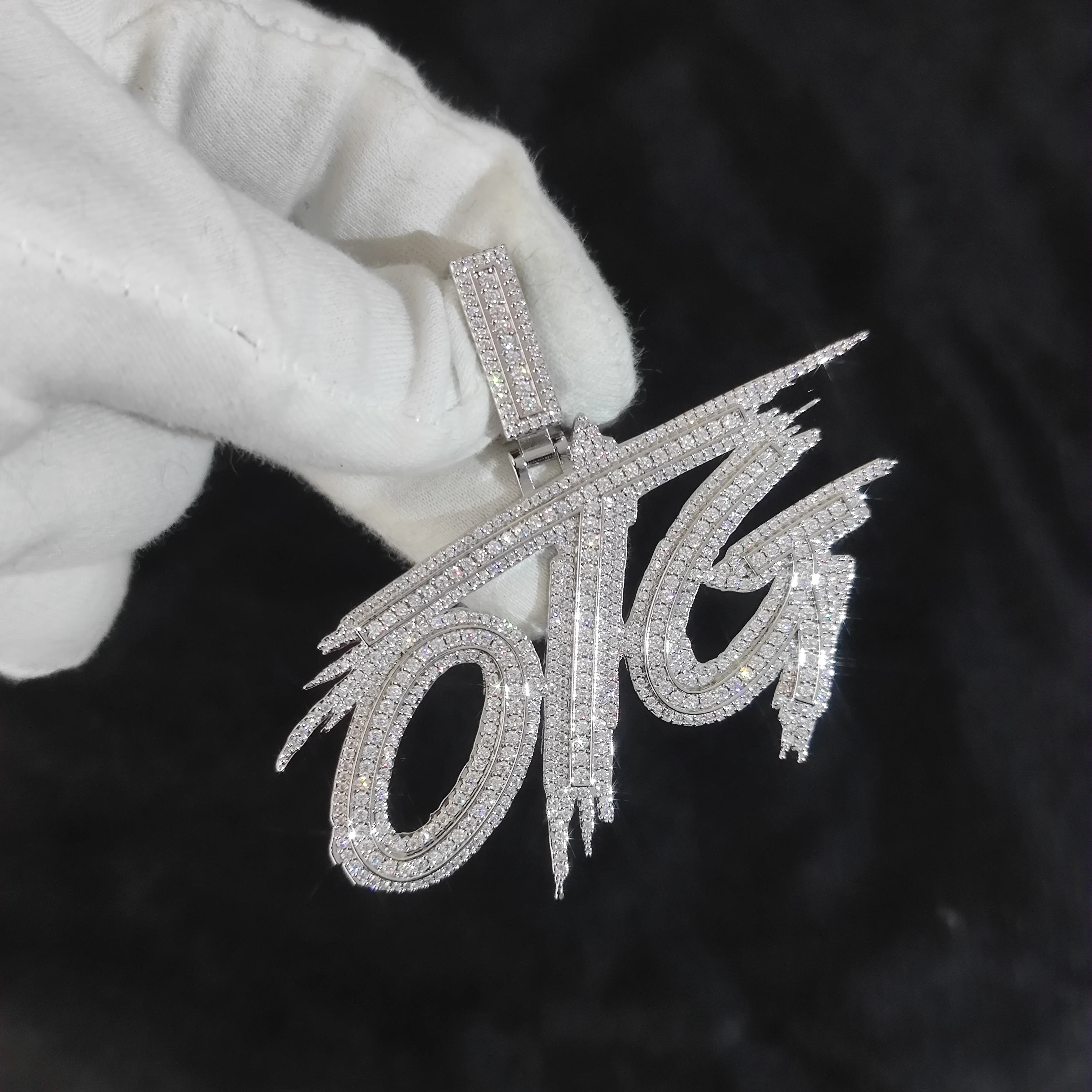HHIOK Custom Letter/Name/Logo Pendant Personalized Customized Brass Moissanite Full Pave Prong Setting﻿ Necklace Jewelry