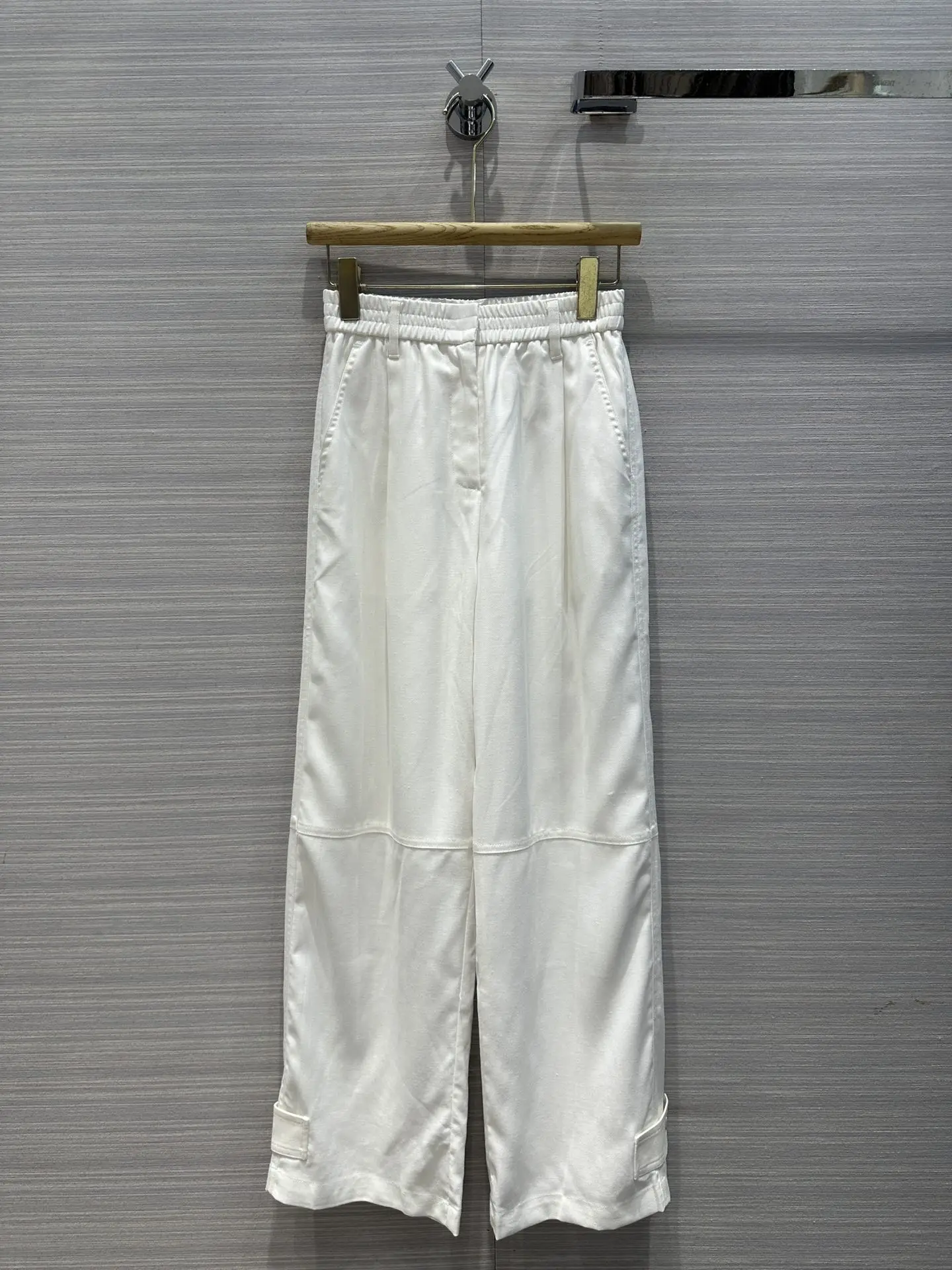 2024 Summer New High Quality Women's Wear Classic buckle leg straight leg pants made of cotton and linen fabric 0610