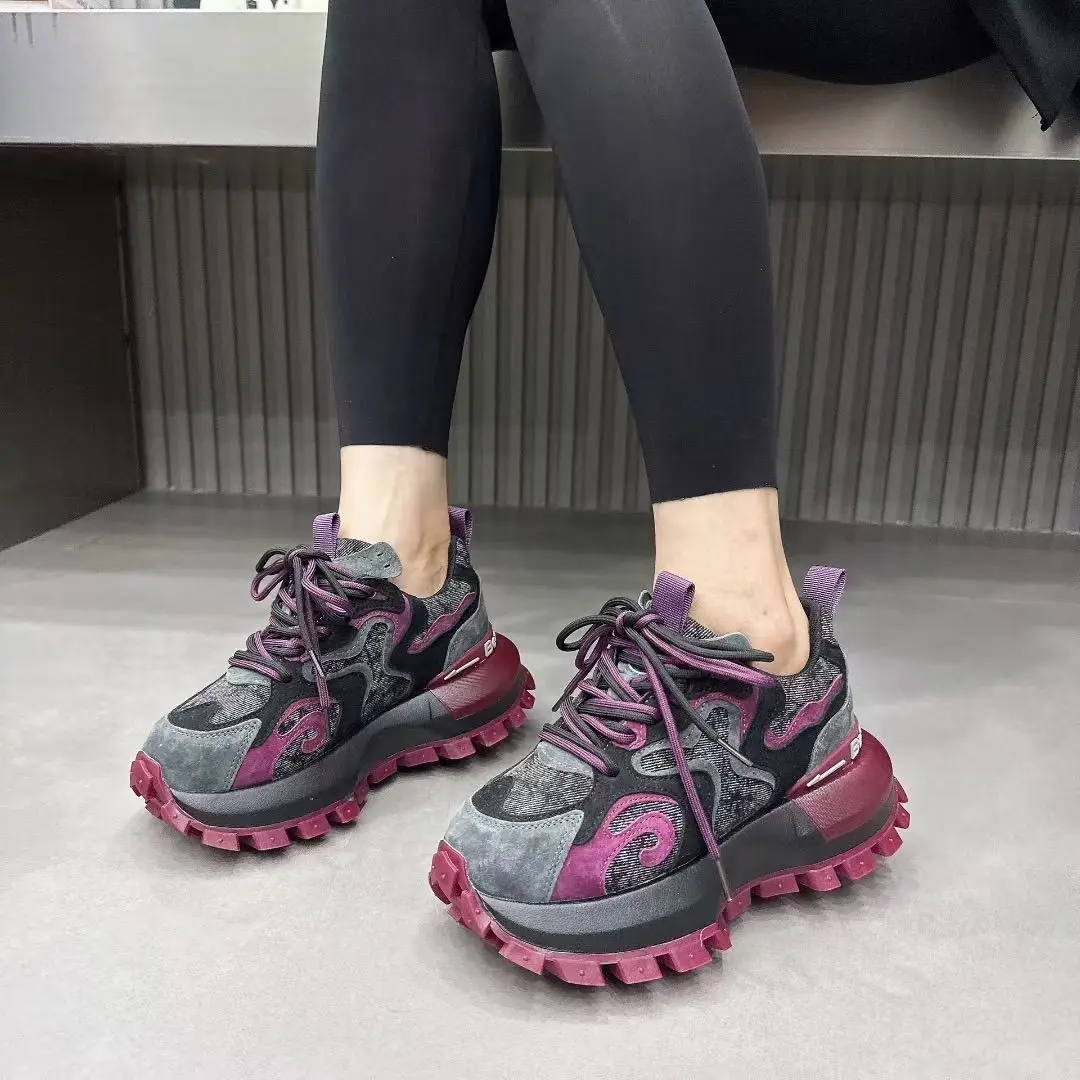 

2025 Hot Bestseller Women Trendy Flat Slip On Shoes Versatile Height Increasing Slimming Stylish European Style New Arrival