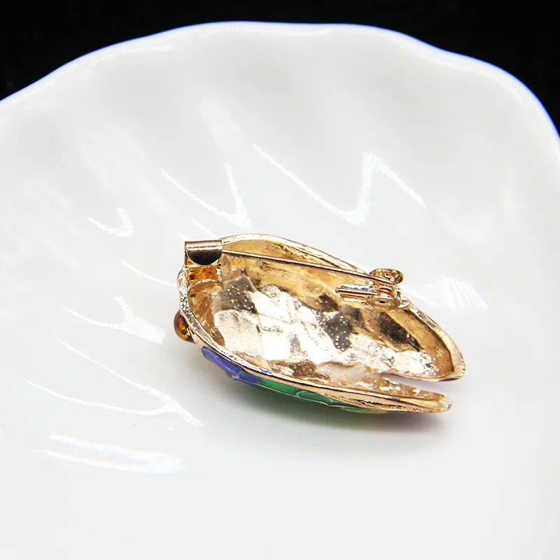 SKEDS Luxury Women Girls Cute Cicada Bug Enamel Brooch Pin Vintage Pearl Crystal Insect Jewelry Accessories Brooches For Women