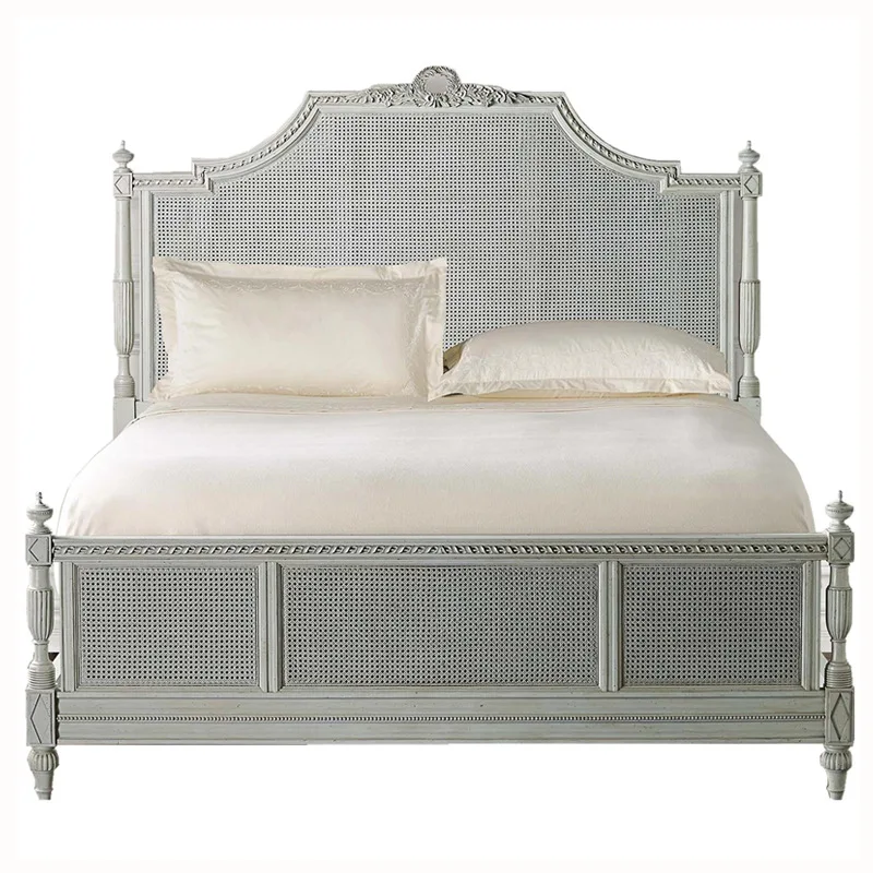 French retro solid wood bed, American country old carved solid wood bed