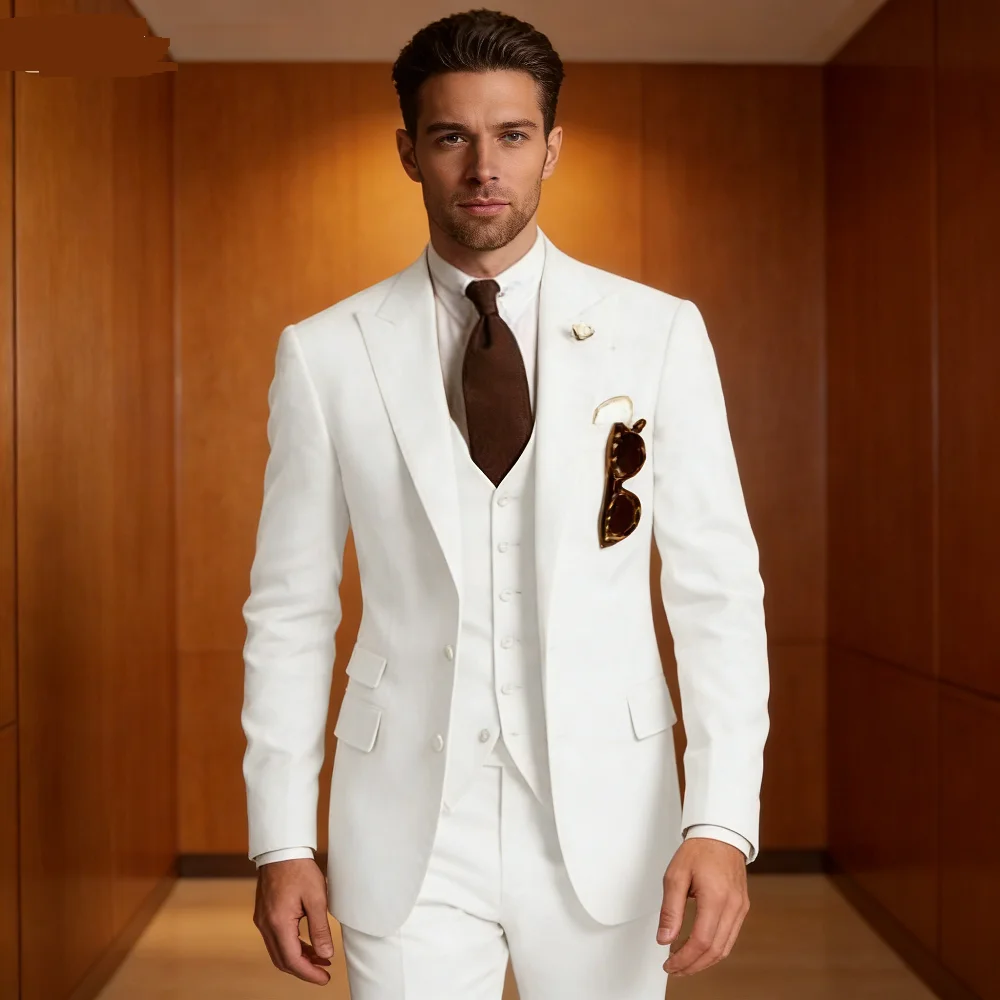 

Men's Fit 3 Piece Tuxedo Suit - One Button Peak Lapel Dinner Wedding with Jacket Waistcoat And Pants for Business Party Prom