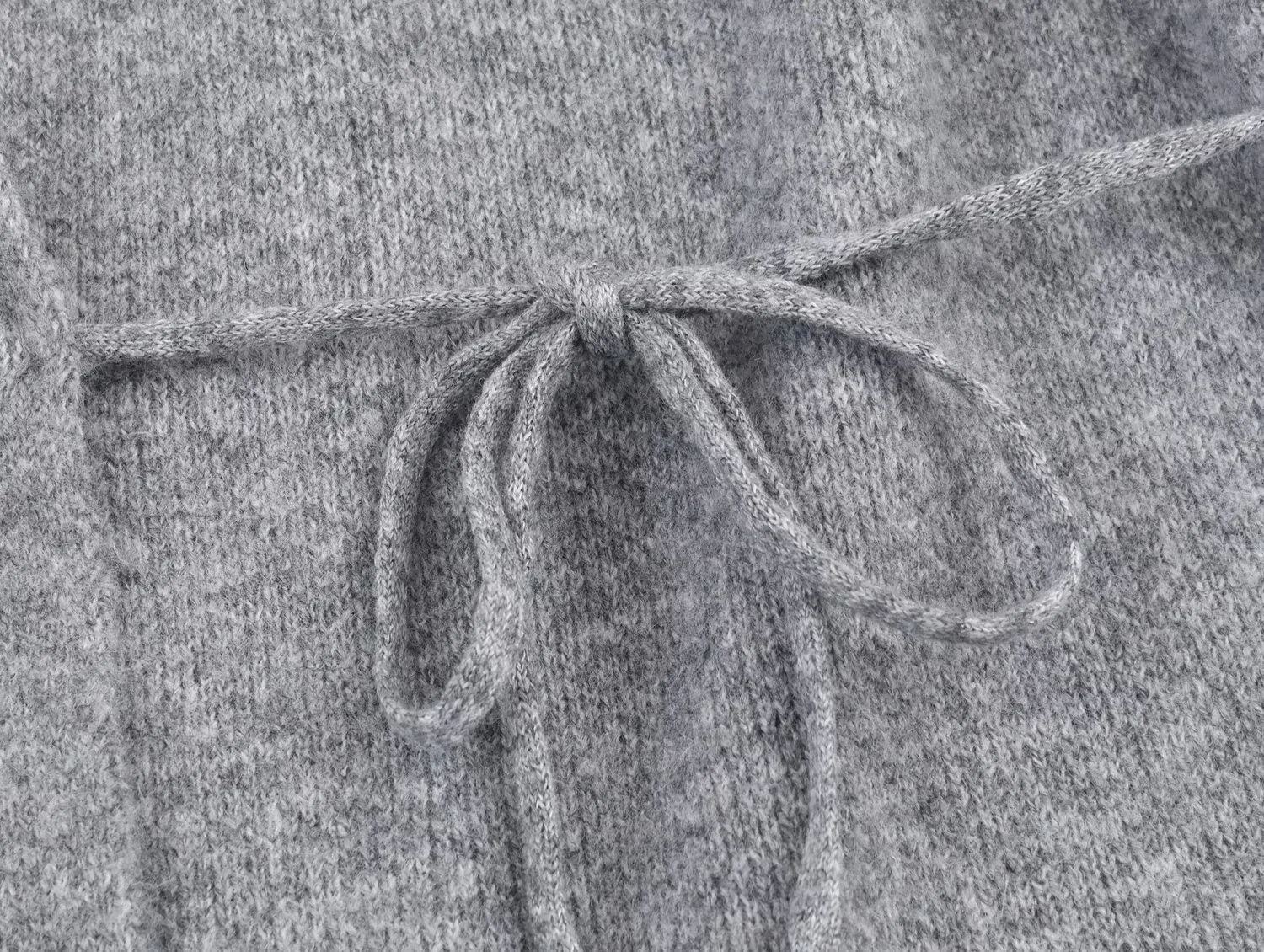 2025 New Women's Clothing: European and American Style Fashion Knitted Slit Loose Sleeve Round Neck Coat