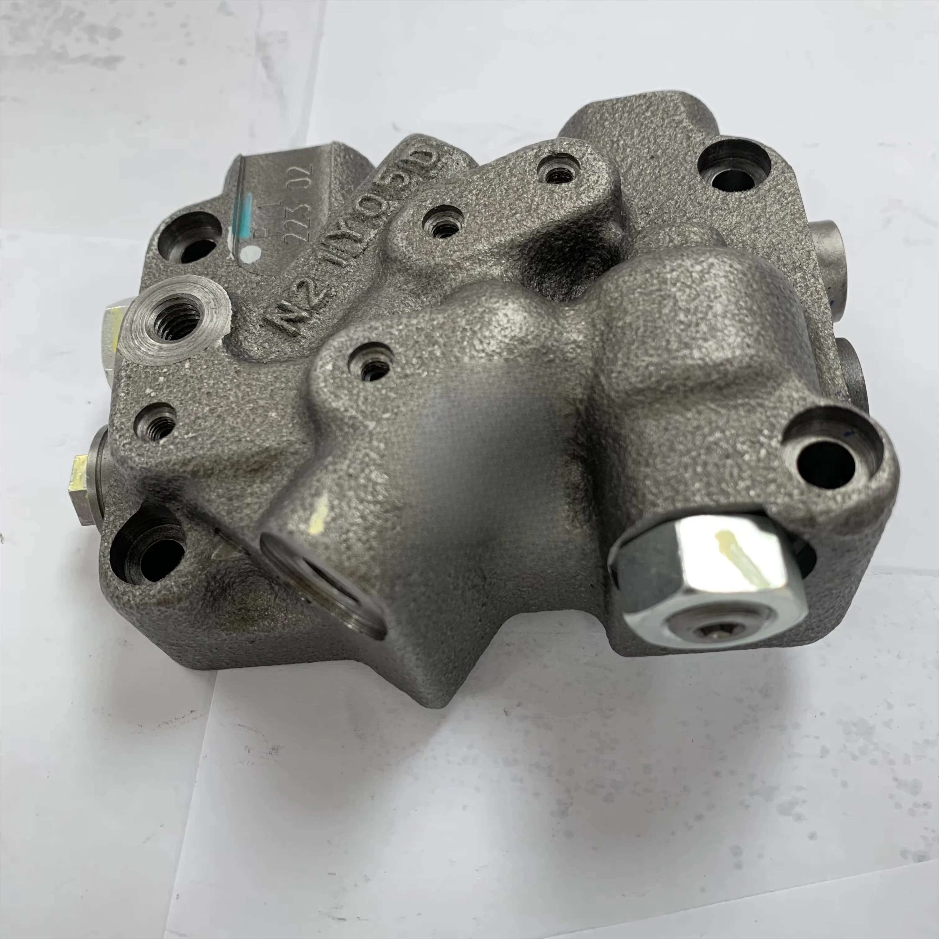 

PC30 Valve Assembly Main Pump Valve 708-1S-03423 New Condition for Construction Excavator Spare Parts