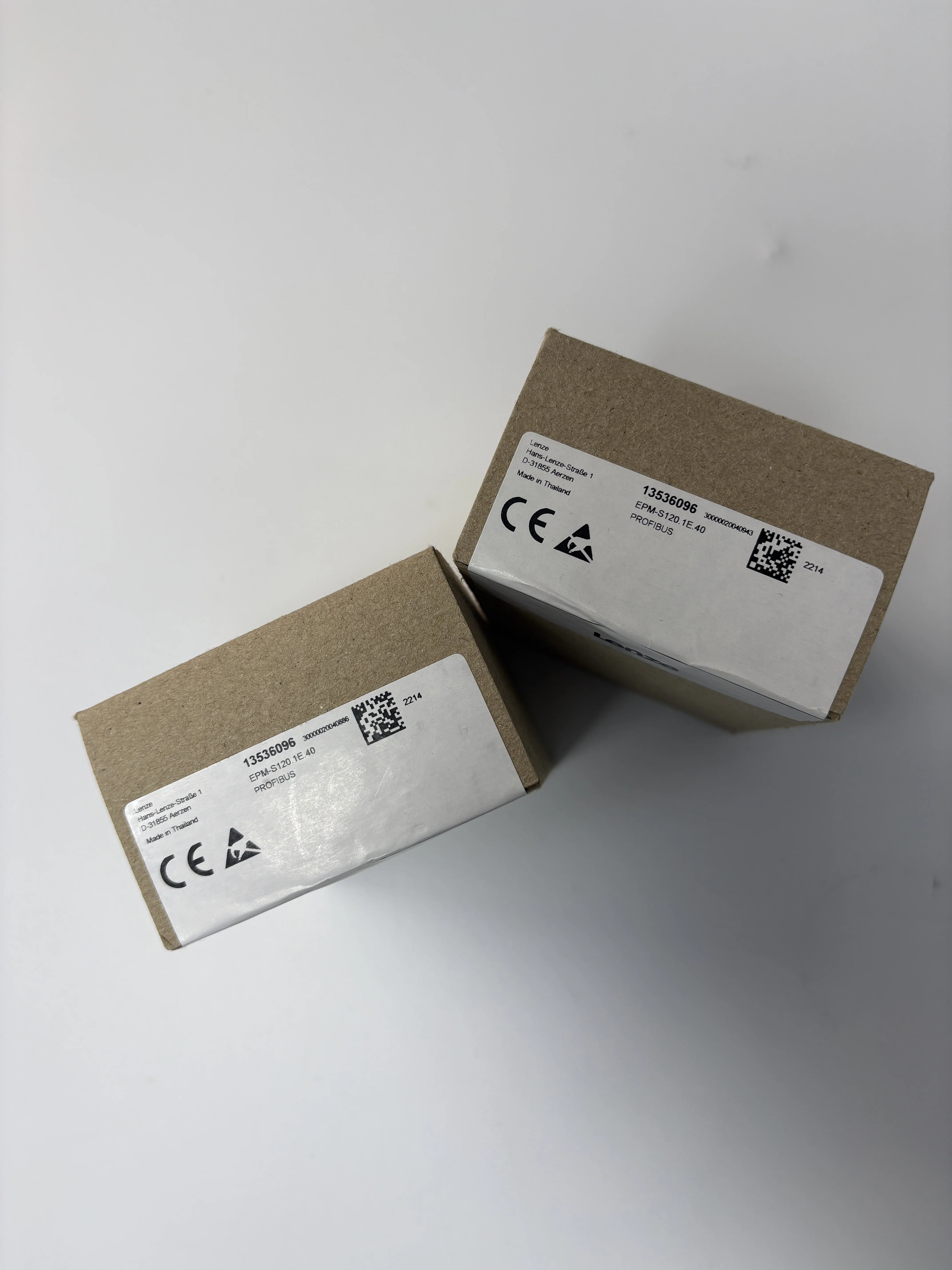 Acoplador de Bus PROFIBUS DP Lenze EPM-S120.1E.40 para Sistema I/O, Módulo de Comunicação PLC 1000
