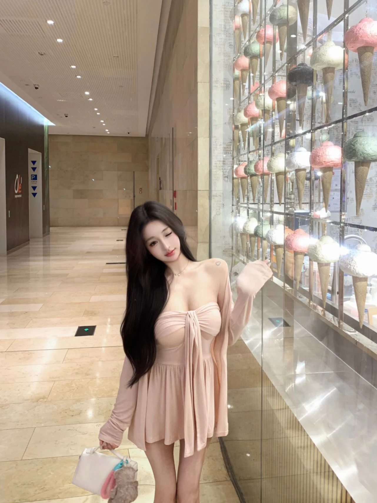 핑크 분위기 순수한 욕망 여성 여름 2025 신상 자외선 차단 오픈 가디건 아우터 벨티드 튜브탑 투피스 세트