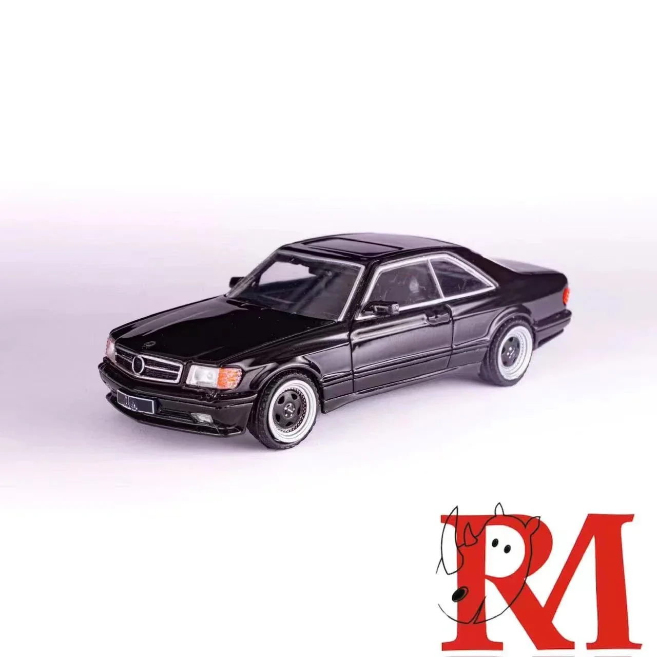 Rhino Model 1:64 560SEC W126 White Black Diecast Model Car