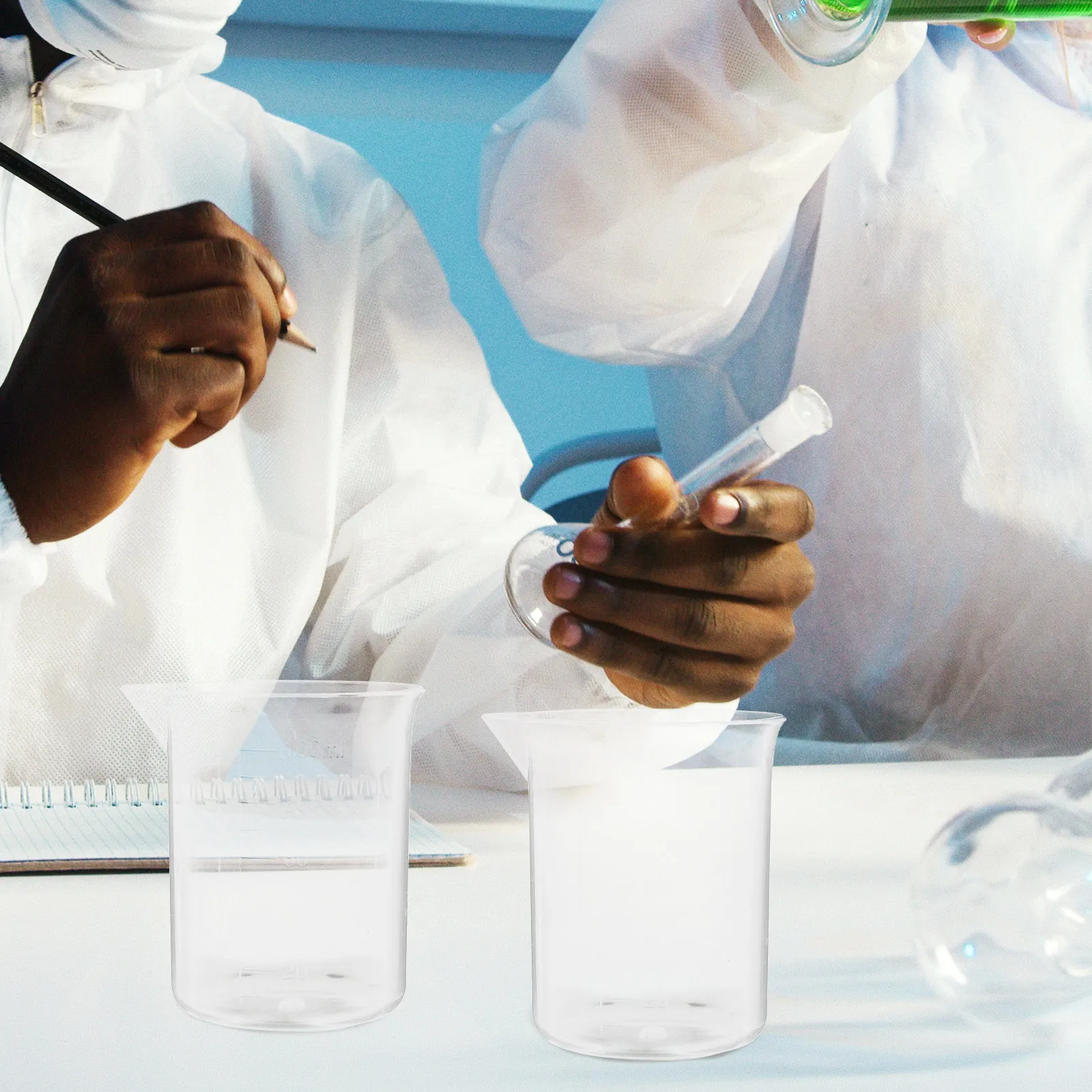 6Pcs 100Ml PP Plastic Measuring Beakers with Graduated Scale for Lab Household Baking Acid Alkali Resistant Heat Stable Wide
