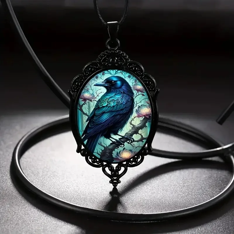 Cute Round Hummingbird Glass Dome Cabochon Pendants Necklaces Fashion Bird Rainforest Jewelry Accessories