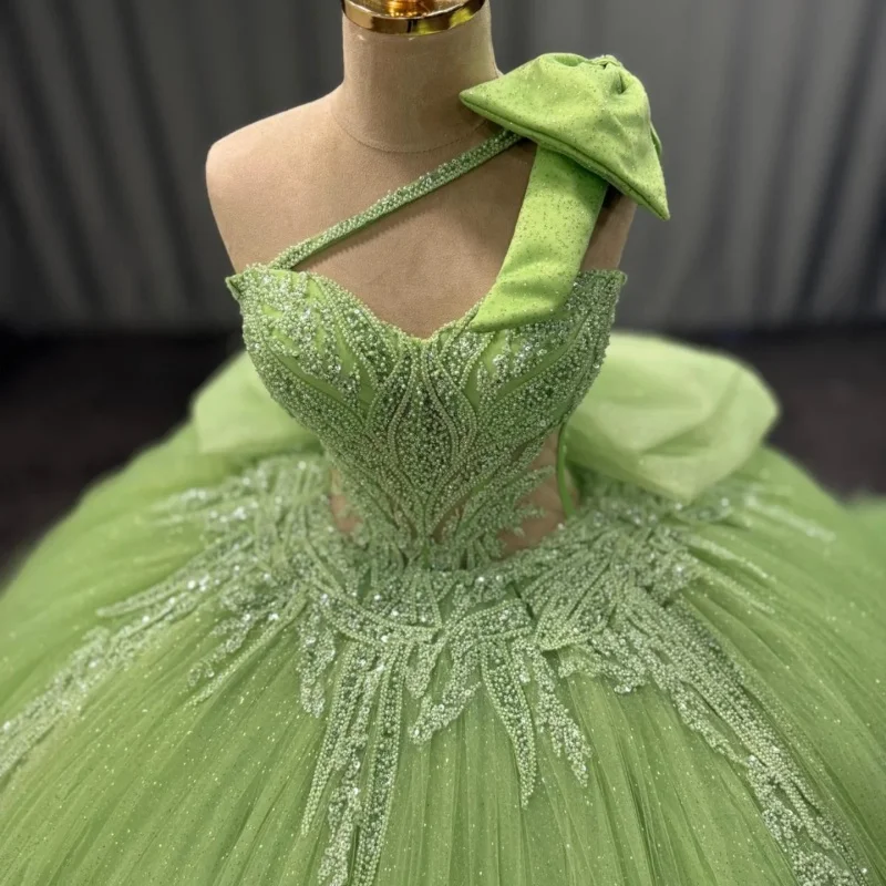 

Блестящее голубое платье Quinceanera с открытыми плечами, кружевное многослойное блестящее платье с бантом и длинным хвостом, платья de 15, Quinceanera ﻿ Индивидуальный