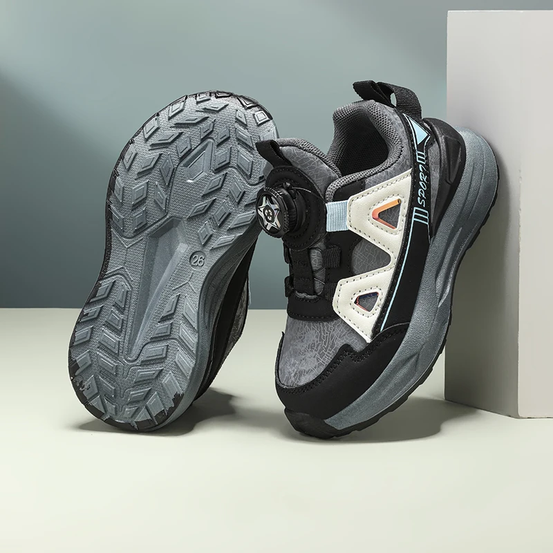 

Fashionable children's shoes boys' anti-slip sports shoes lightweight running shoes breathable carbon plate casual shoes