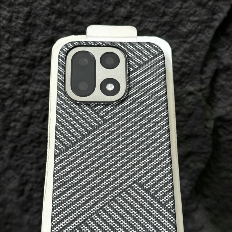 レトロクール超薄型カーボンファイバーパターンケース OneP - Matte Frosted Case のレビューと価格