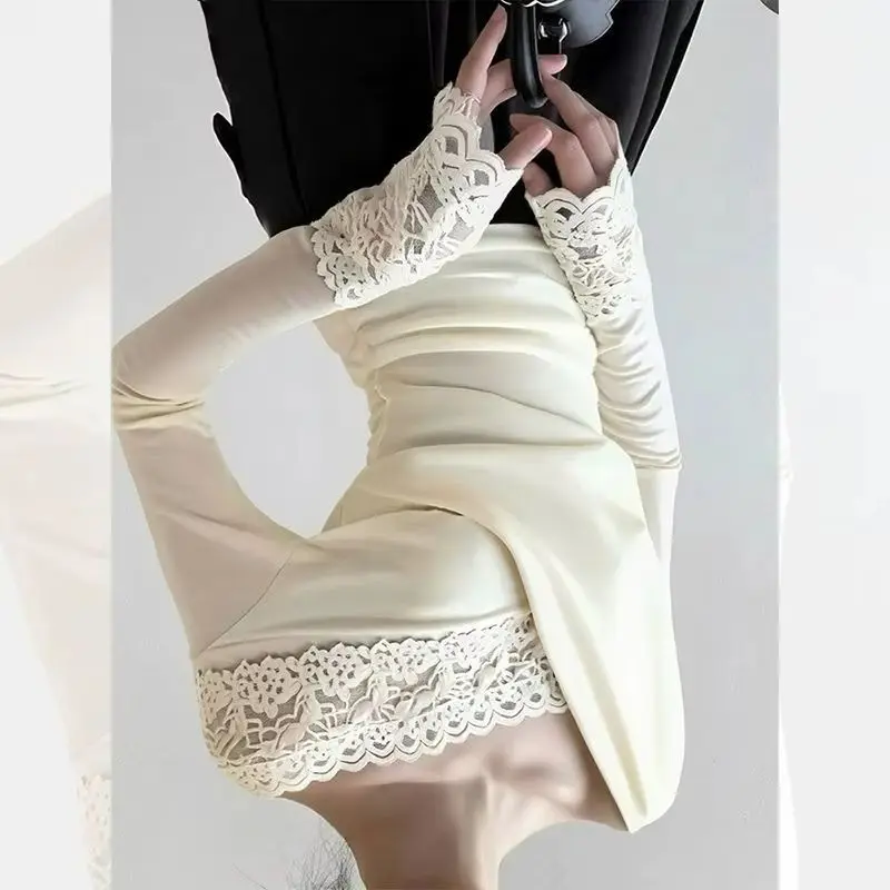 

Spring Autumn High-end Feeling Base Shirt Inner Top Korean Retro Apricot Lace Patchwork Diagonal Shoulder V-neck Shirt for Women
