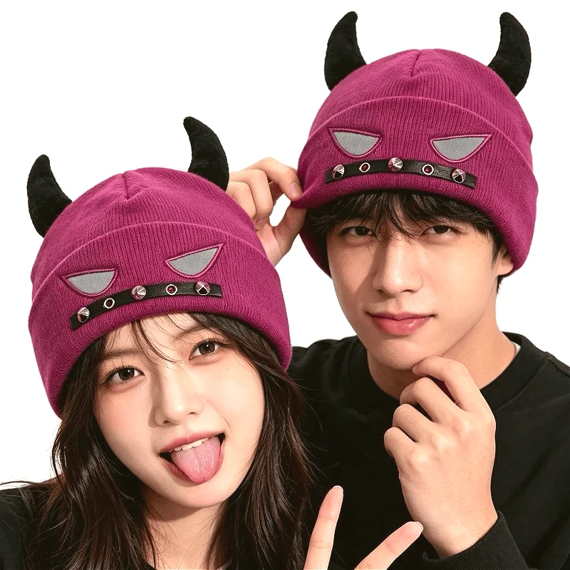 Devil HornBeanie for Men WomenGothic Rivet Knit WinterHatReflective Eyes EmbroiderySkull Halloween PartyCosplayWarmCuffed Beanie