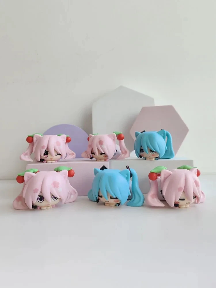 ฟิกเกอร์อะนิเมะ Hatsune Miku 6ชิ้นรุ่น Q น่ารักตุ๊กตาขยับแขนขาได้นอน Miku รูปไอดอลเสมือนจริงนักร้องรถยนต์/ห้องสะสมเครื่องประดับของเล่น