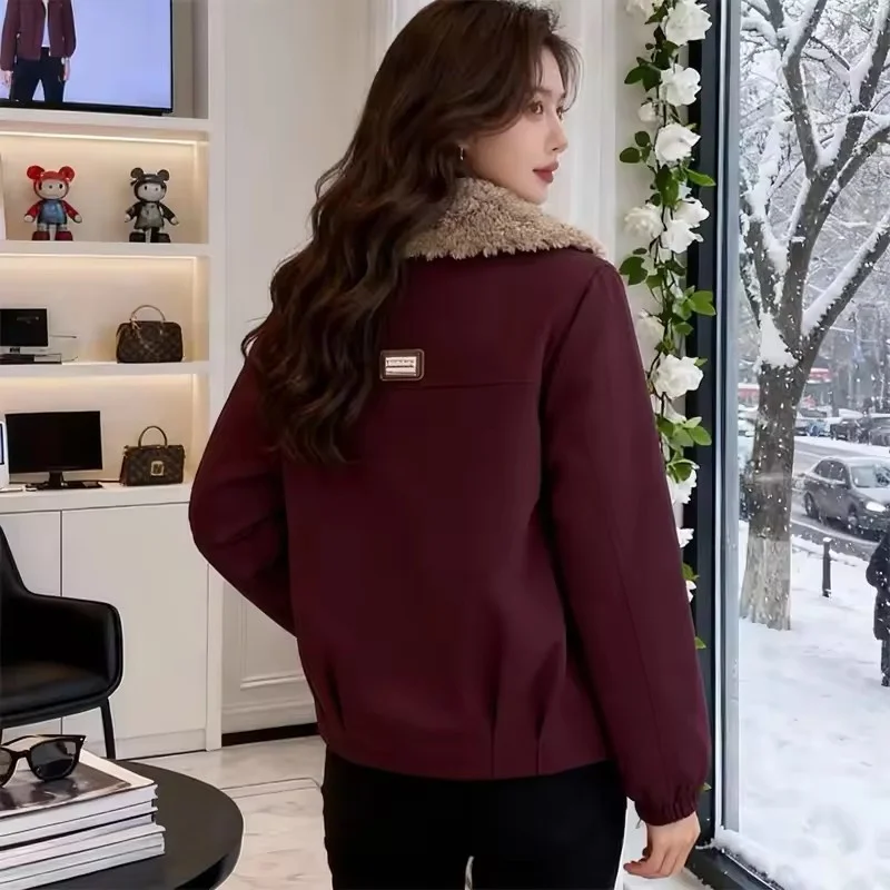 Plus Giacca moda imbottita in velluto Donna Inverno Nuovo Parka Cappotto imbottito in cotone caldo stile occidentale Collo in pelliccia grande Capispalla femminile