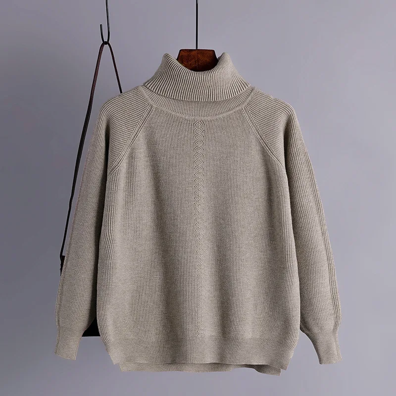 เสื้อสเวตเตอร์คอเต่าแบบสวมหัวของผู้หญิงใหม่2023แฟชั่นใหม่สำหรับฤดูใบไม้ร่วงฤดูหนาวเสื้อถักแบบผ่ากลางสีทึบคุณภาพสูง