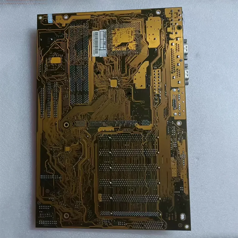 

Материнская плата TUSL2-C 815EPT 370 с 6×PCI