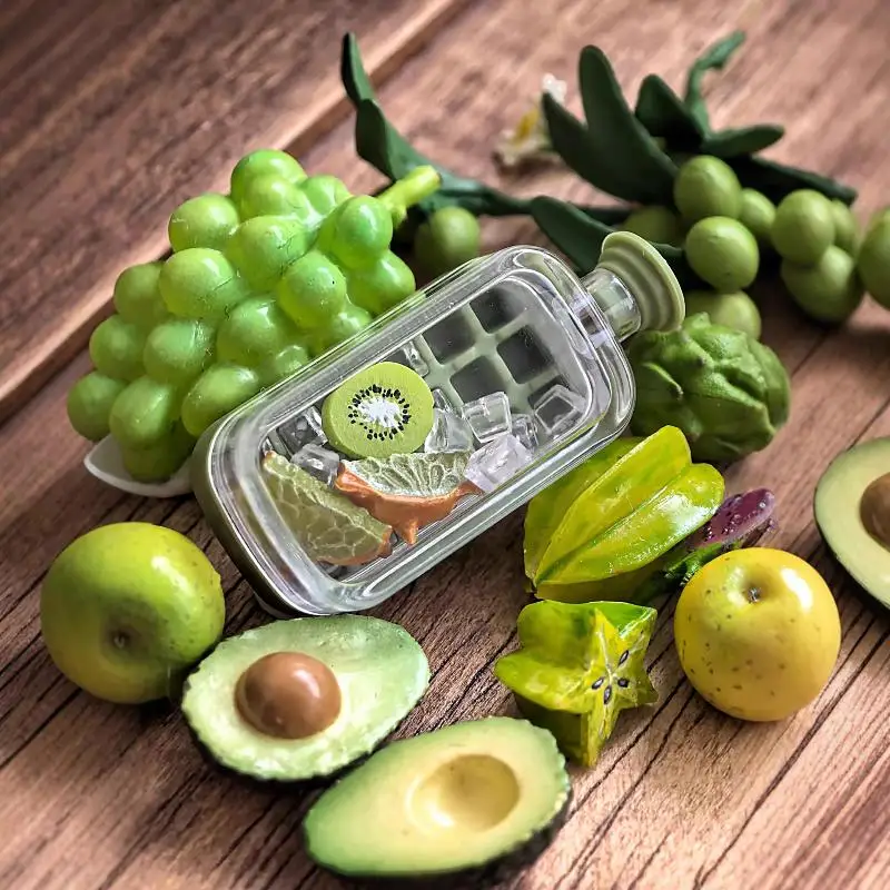 1 セット人形アクセサリーミニチュアドールハウスミニアイスキューブボトルモデルおもちゃシミュレーションアイスグリッドアイスカップ装飾品