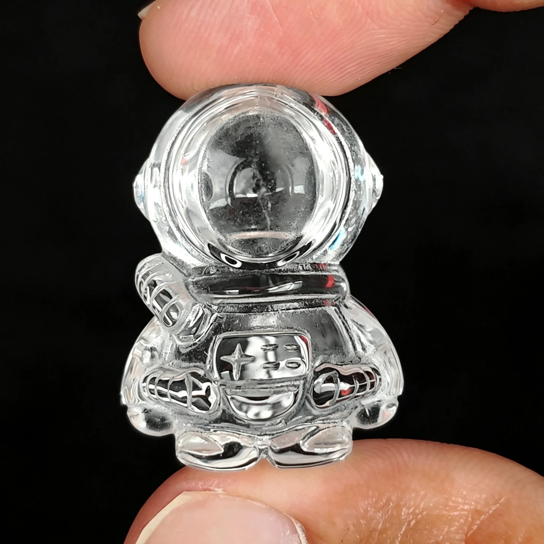 Natural Clear Quartz Spaceman Statue Height 3cm Translucent Crystal Astronaut Figurine Modern Desktop Ornament Material 1 Pc