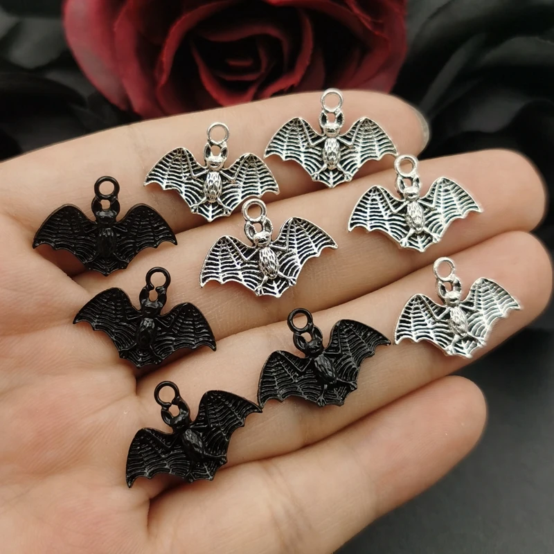 

8pcs Creepy Realistic Vampire Bat Charm Cute Bat Charms for Jewelry Making DIY Bracelets Necklaces Crafts Accessory