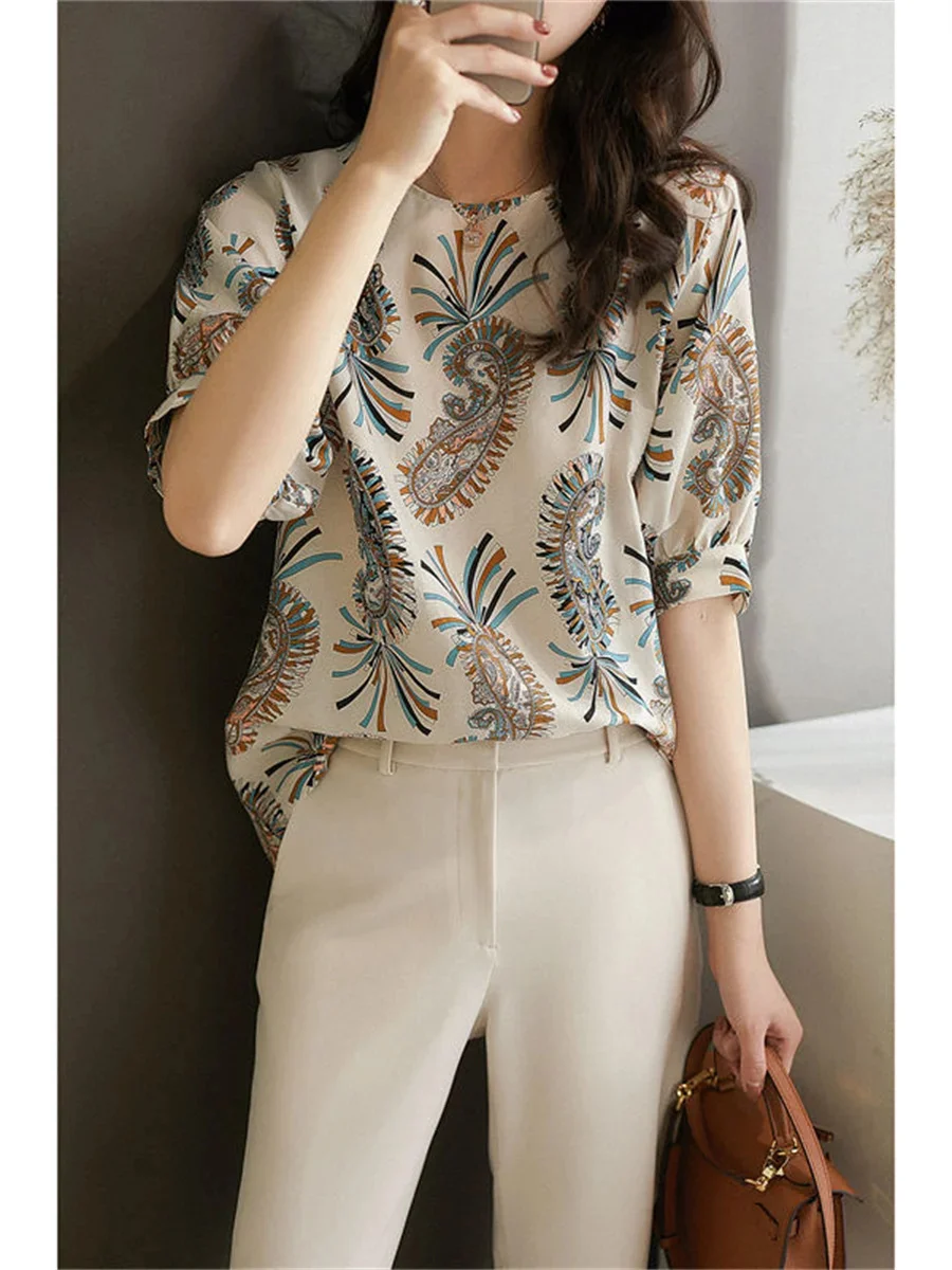 Woman Summer Style Chiffon Blouses Tops Lady Casual Half Lantern Sleeve O-Neck Flower Printed Blouse Tops