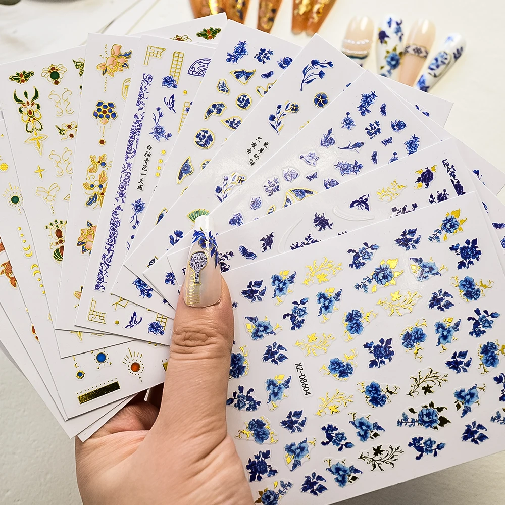 1 szt. Niebiesko-białe naklejki na paznokcie 3D z porcelany, retro chiński styl, piwonia, koi, samoprzylepne naklejki na paznokcie, złote stemple, manicure, slider