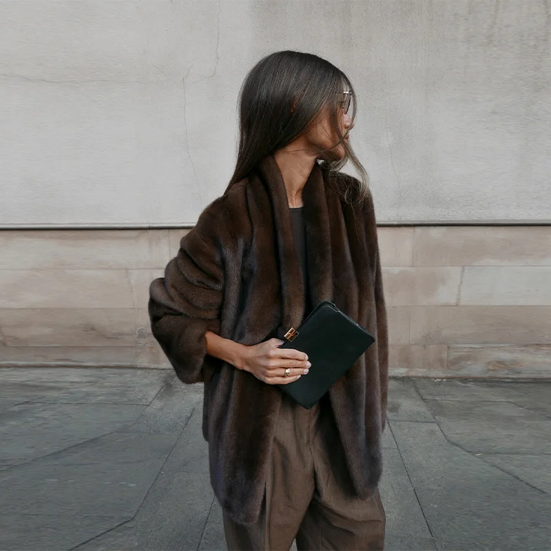 معطف فاخر من الفرو الصناعي السميك للنساء معطف شتوي بأكمام طويلة وحزام خصر عتيق ملابس خارجية فضفاضة 2025 معاطف نسائية ناعمة دافئة جديدة #4