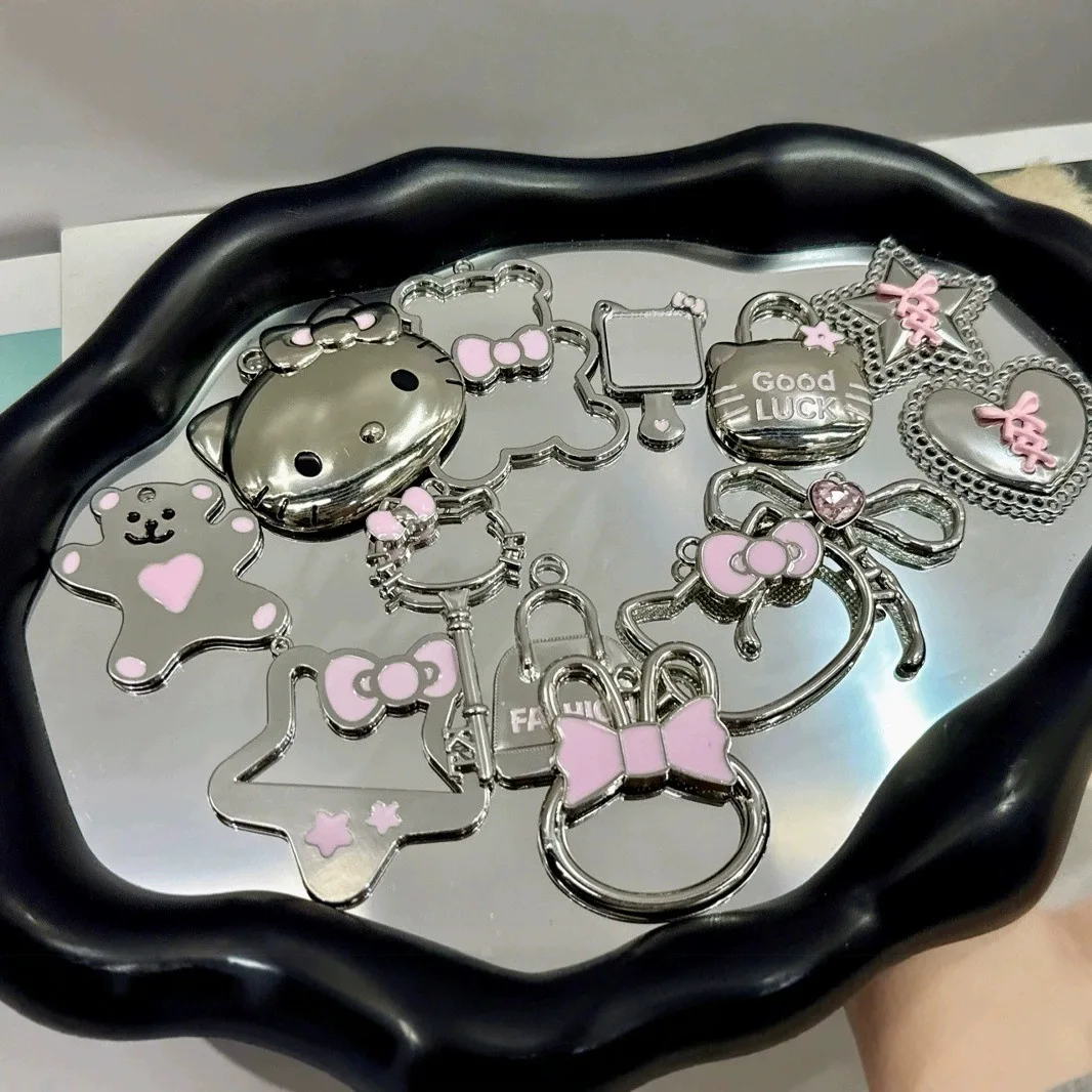 Miniso لطيف الأزياء الكرتون DIY مجوهرات اكسسوارات سلسلة سبيكة قلادة على ظهره المفاتيح قلادة الاكسسوارات المواد