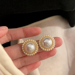 Delicate Imitation Pearl Stud Earrings For Women New In Geometric Round Earings Party Wedding Light Luxury Jewelry Girls Gift K-