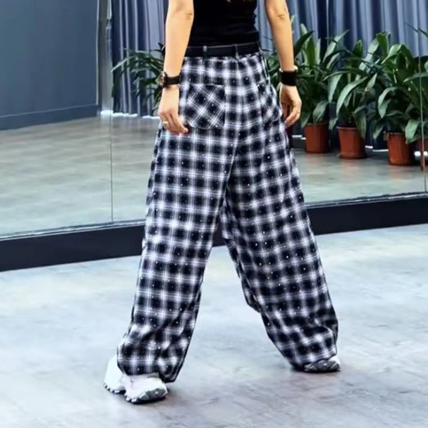 pantalones-de-verano-holgados-de-pierna-ancha-para-mujer-estilo-workwear-de-corte-recto-para-baile-a-cuadros-en-blanco-y-negro-informales-y-comodos