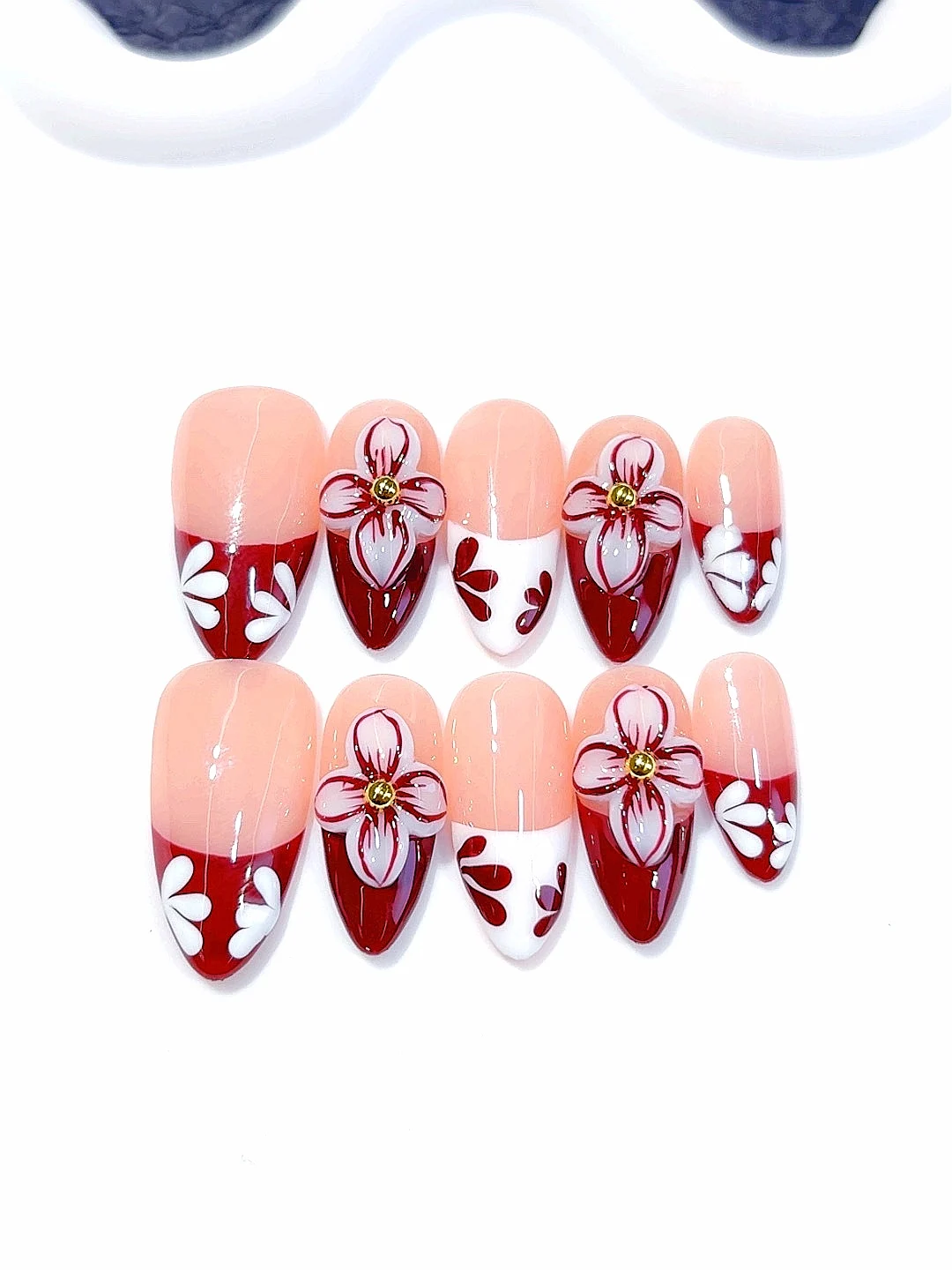 

Peach Nude & Burgundy 3D Flower Press on Nails - White Floral Accent False Nails with Gold Detail Handmade for Women（D606）