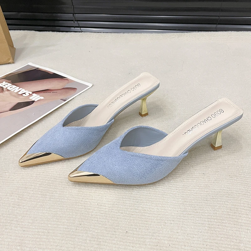 

2023 женские тапочки для отдыха, повседневная базовая обувь на тонком среднем каблуке, женские однотонные кожаные летние сандалии без шнуровки с металлическими украшениями