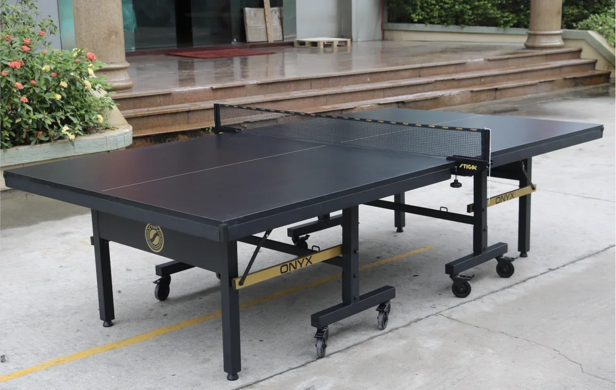 High-quality elegant black training tables for professional athletes, big wheel, Double Folding Movable Table