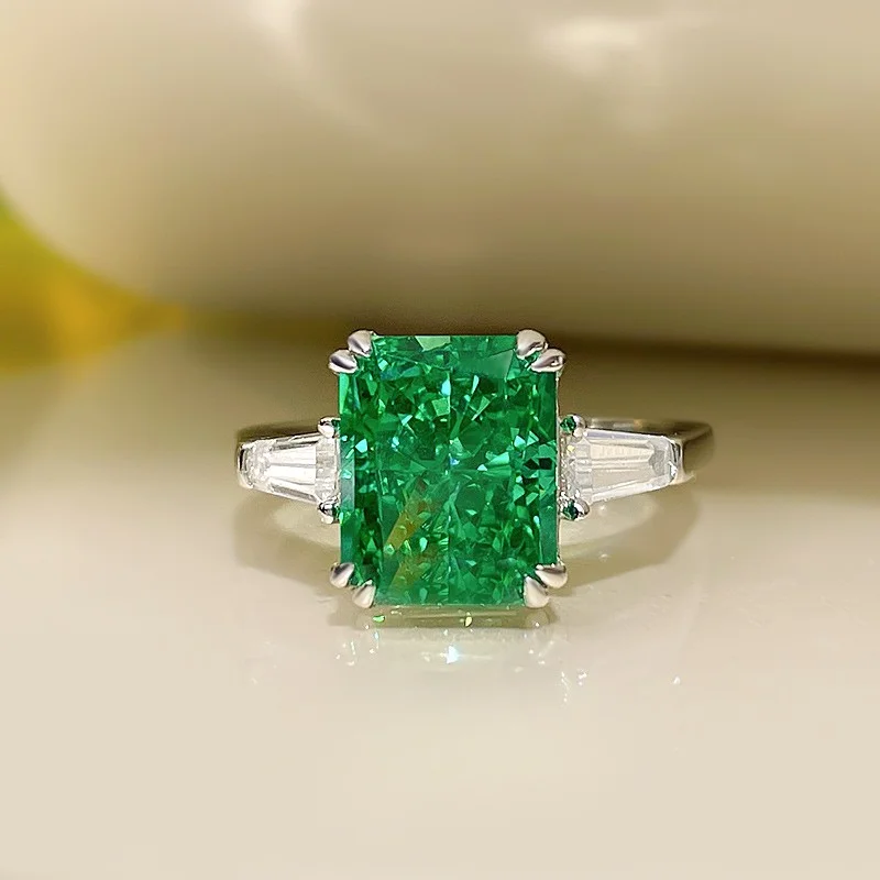 4-carat imported high carbon diamond S925 pure silver ring, light luxury, niche and exquisite, Redion crushed ice cut emerald