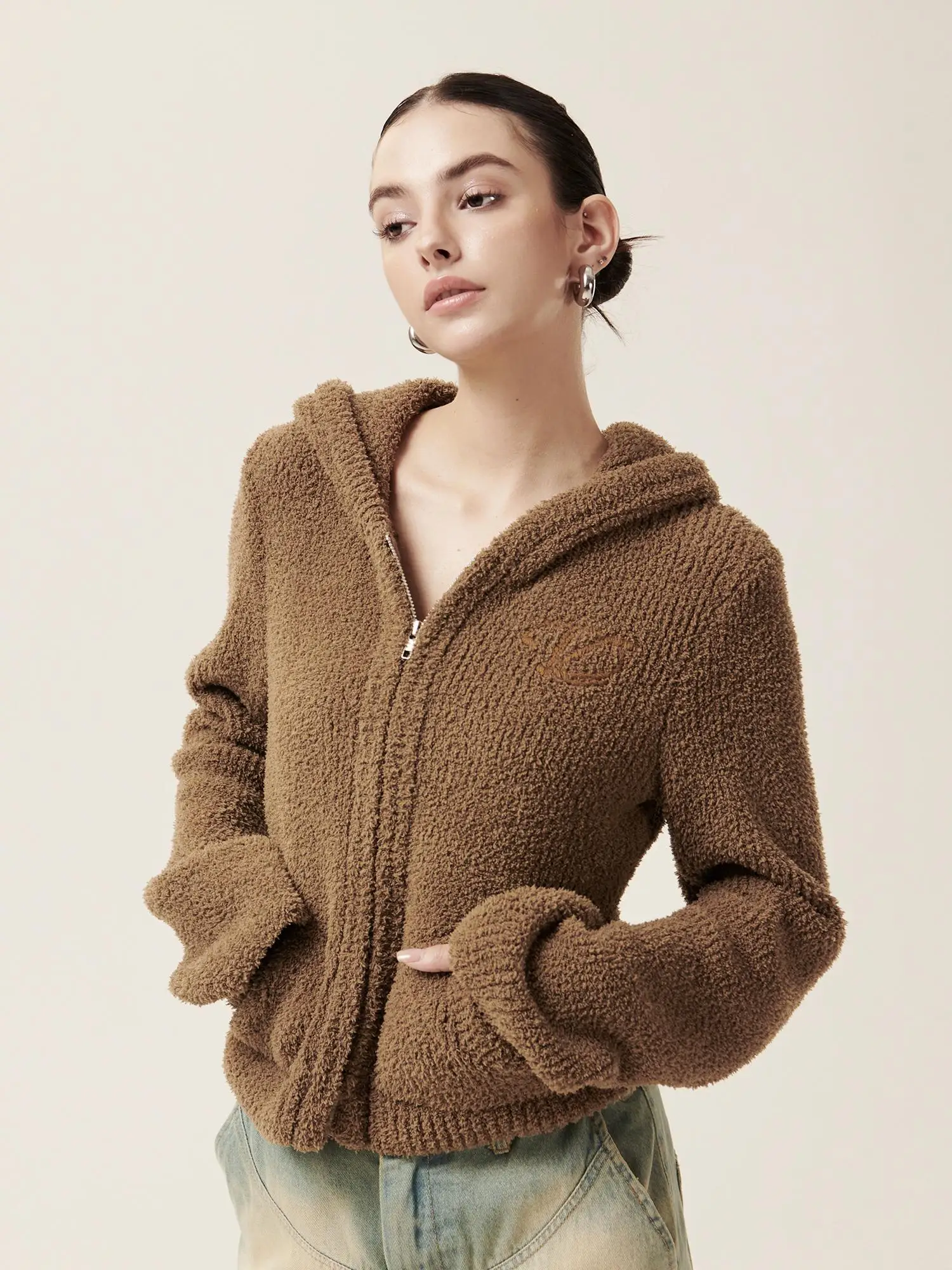 

Уютный вязаный свитер Cozydoll с капюшоном, на двойной молнии, с эффектом утяжки на талии, из мягкого вельвета с перьевым наполнителем, в винтажном стиле, приятный к телу