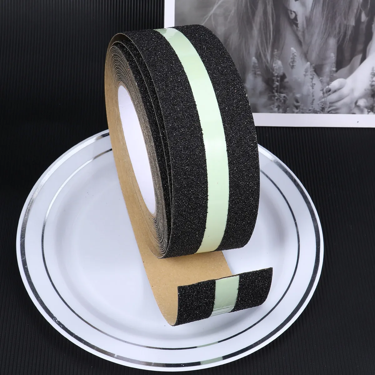 

Frosted Tape Anti-Slip Tape Outdoor Use Adhesive Grip Sticker for Garden Floor Stairs Steps Wheelchair Ramps Strong Waterproof