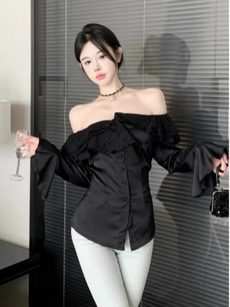 Gagarich French Retro Ruffled Edge Off The Shoulder Long Sleeved Shirt 2024 Autumn Lady Unique Design Sweet Spicy Girl Short Top