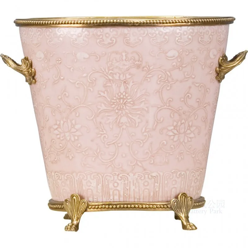 Windsor Castle Soft and Beautiful Pink Copper Clad Porcelain Chinese Western Combination Beast Feet Decorative