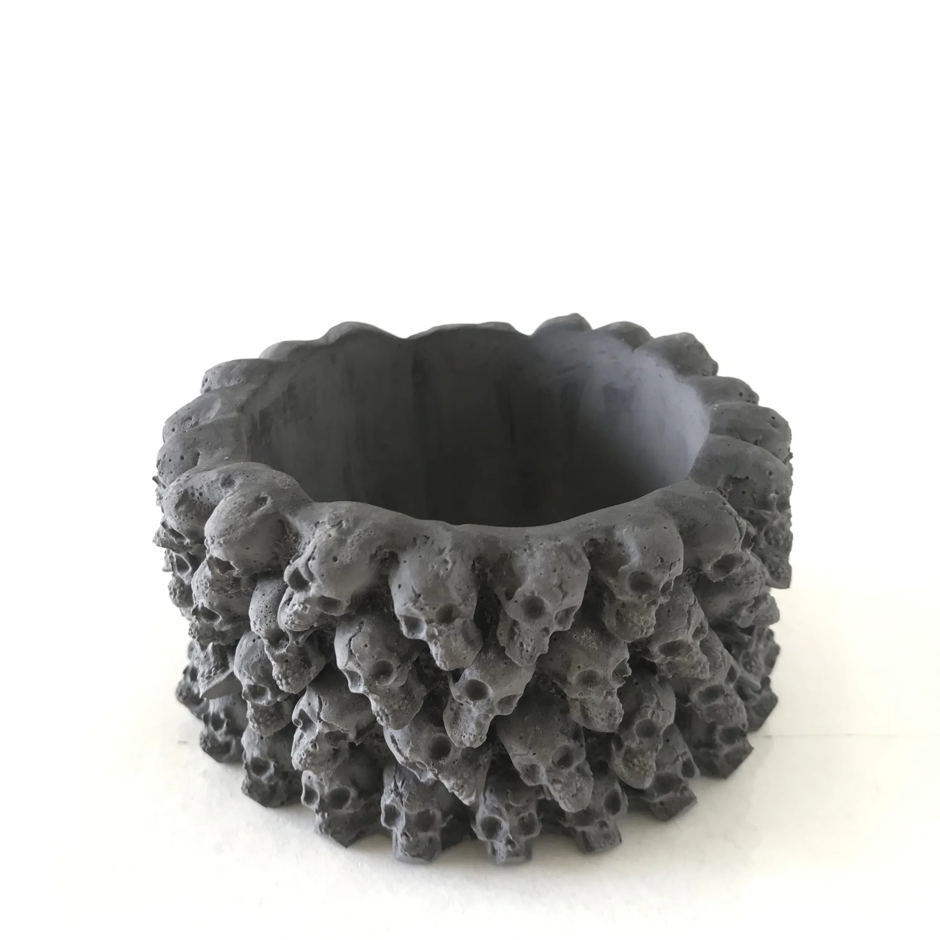 

Round Silicone Flower pot Mold 3D Skull Candle Holder Resin Plaster Ashtray Cement Planter Tools