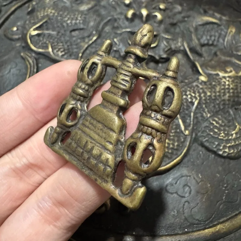 Antique Collection Retro Brass Tibetan Book Buckle Dapeng Bird Pendant