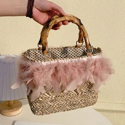 Borsa di paglia di piume bohémien borsa a mano di design con manico in bambù borsa a tracolla per donna 2023 borse da spiaggia in Rattan intrecciato da viaggio