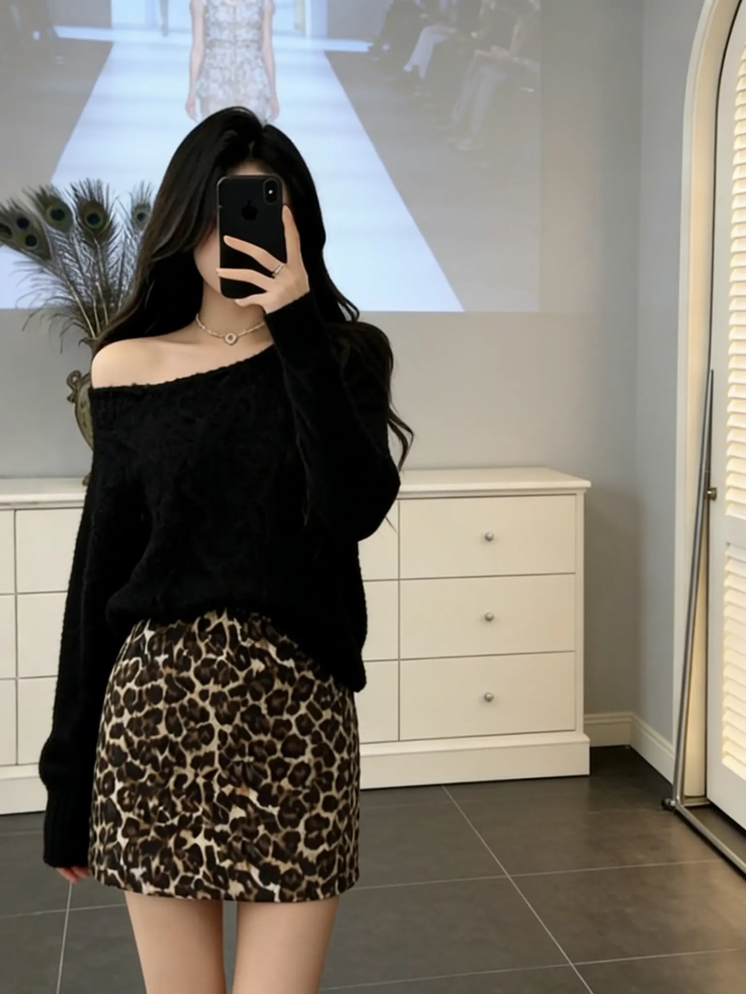 

Loose Fit Korean Style One Shoulder Sweater Women's Casual Black Knitted Top Spring Fashion plus Size Slimming Versatile