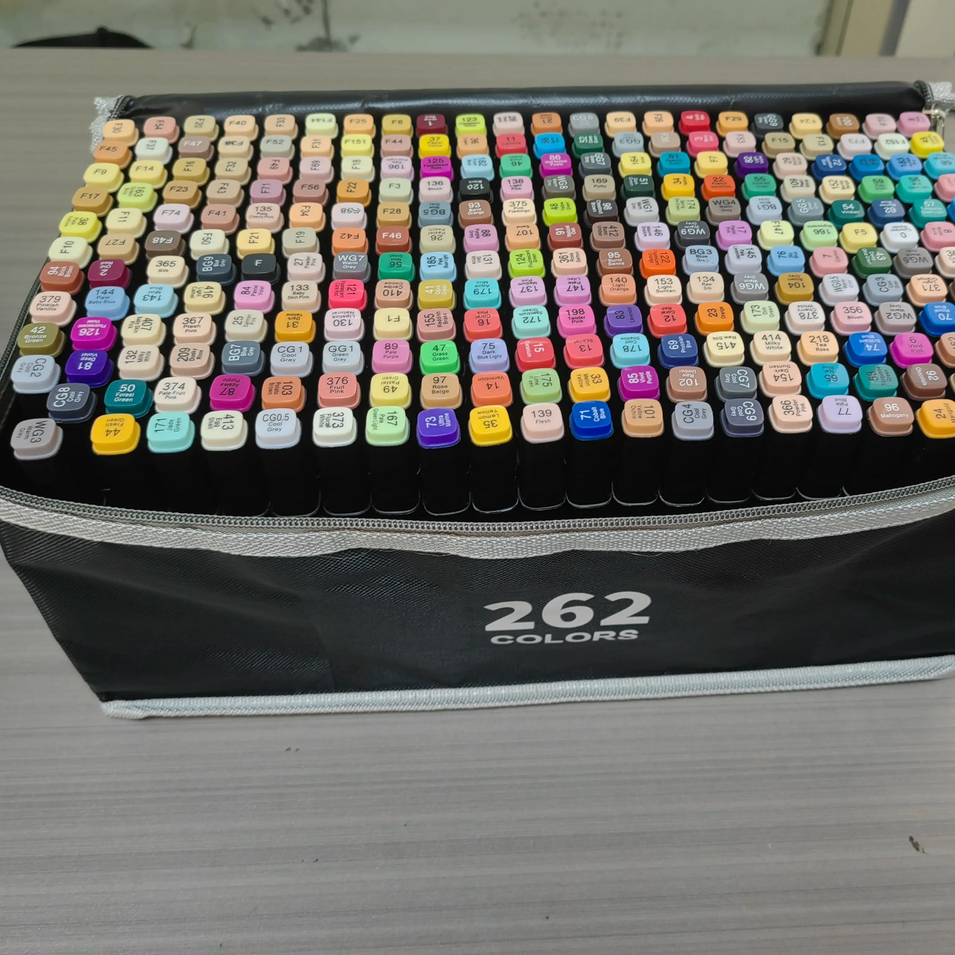 262pcs Double-Ended Sketch Markers Set with Base Vibrant Alcohol-Based for Drawing And Design